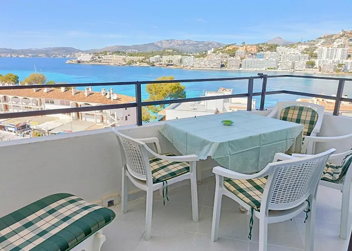 Fantastic 2 Bedrooms Apartment With Sea View